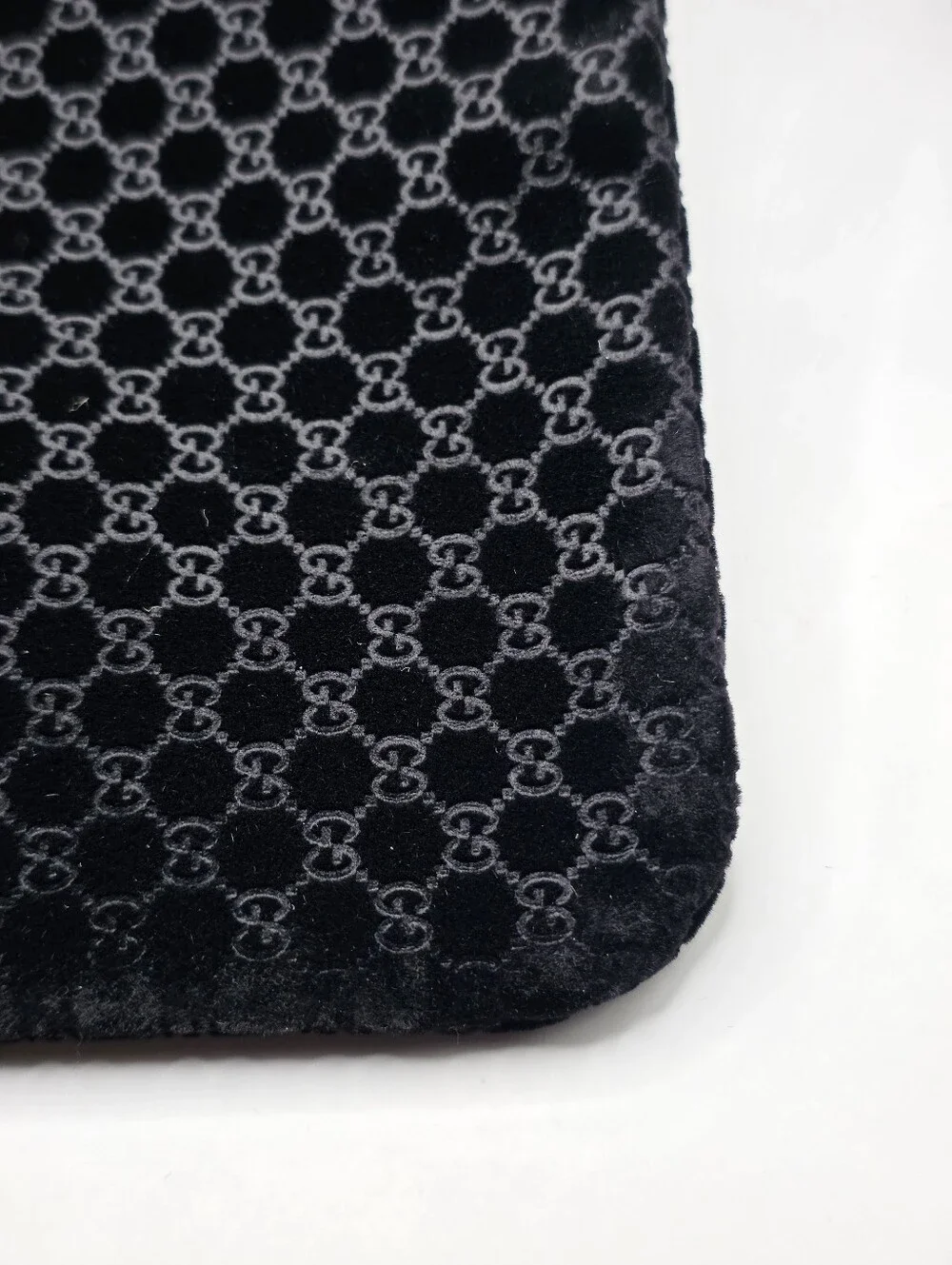 Gucci Beauty Velvet Cosmetic Bag